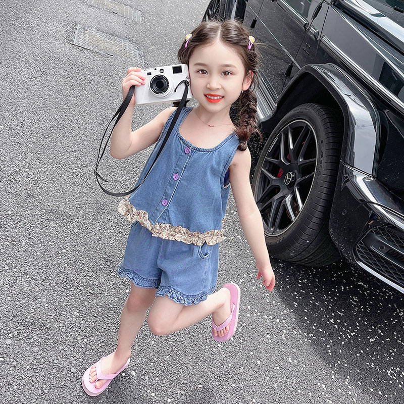 法国女童夏款牛仔套装2025新款女宝宝时髦洋气夏装背心短裤两件套