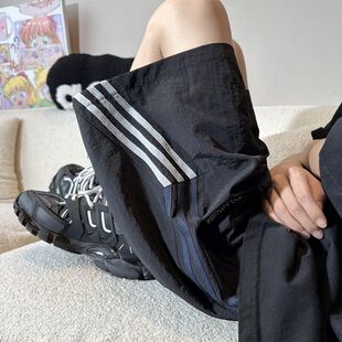 三条杠速干运动短裤男款夏季薄款篮球裤美式潮流休闲大码五分裤子