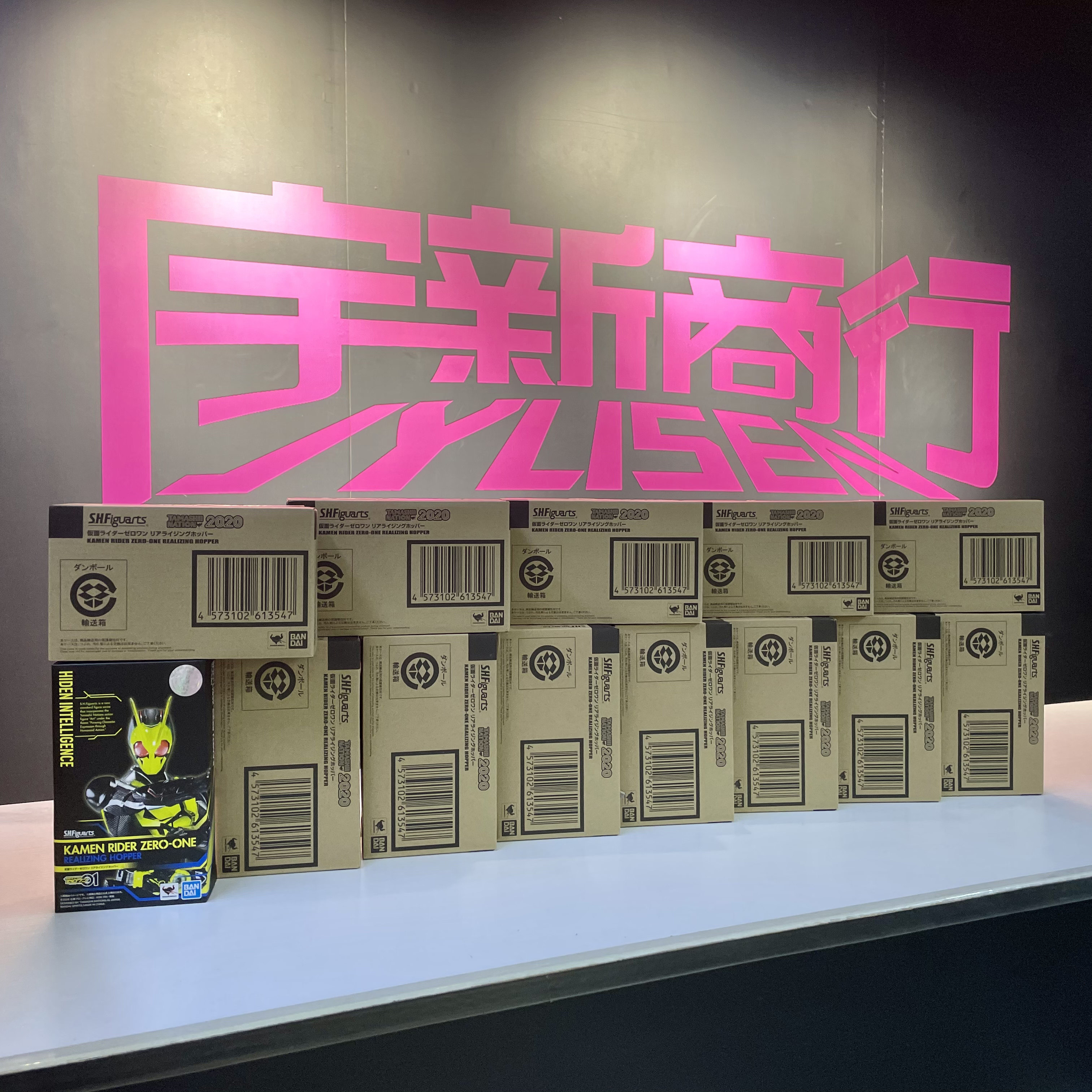 宇新商行 现货 万代 shf 假面骑士01 zero-one 觉悟蝗虫 魂会场