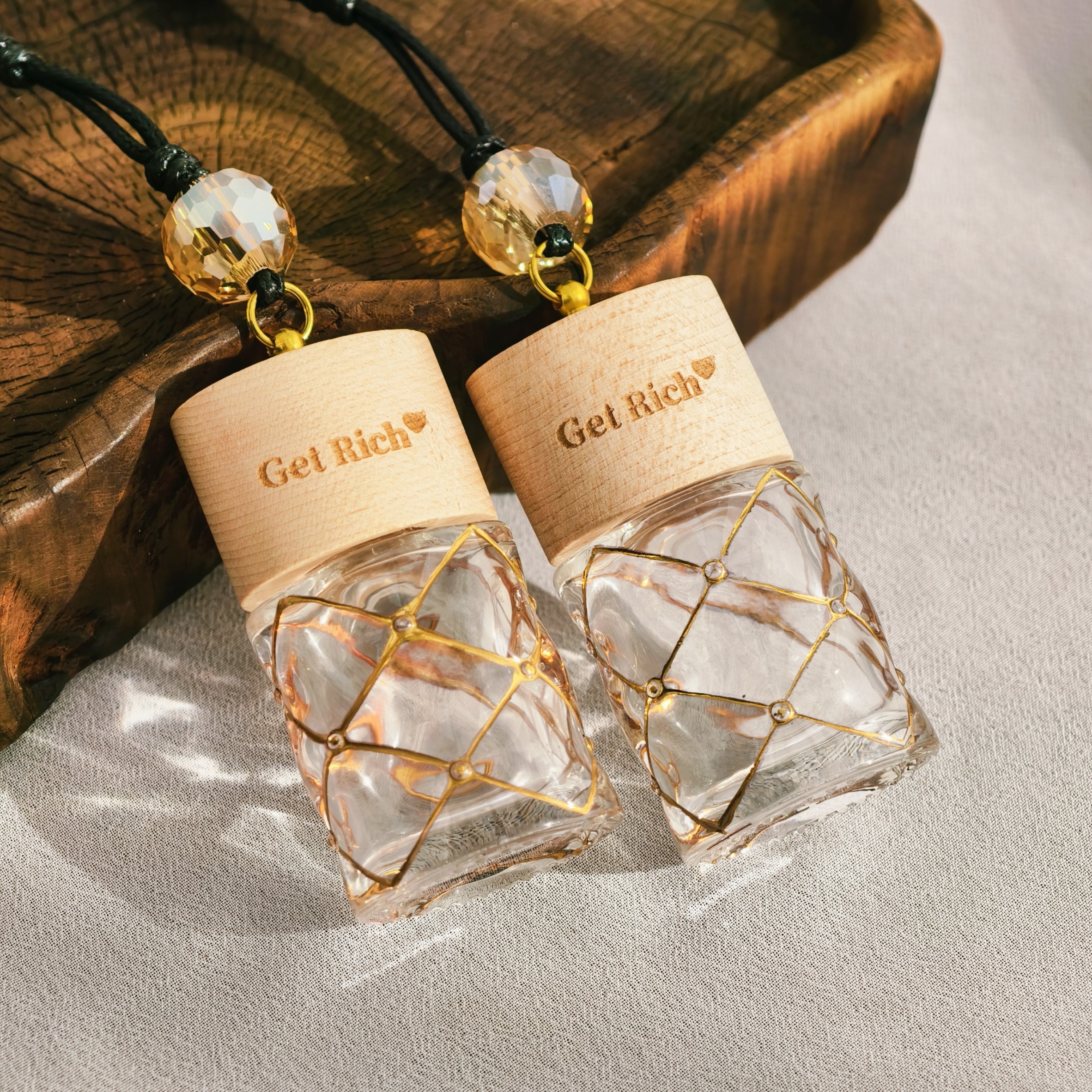 汽车香水香薰挂件分装瓶高档木盖车内挂饰轻奢车载香氛瓶精油空瓶