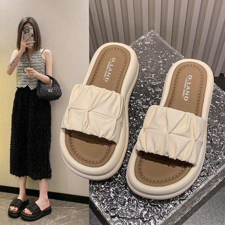 拖鞋女夏季外穿2025新款时尚厚底松糕凉拖网红超火沙滩褶皱一字