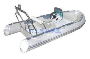 南韩1.2进口材料RIB390充气玻璃钢游艇