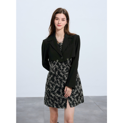 ibudu2025春季新款两件套西装外套提花吊带裙短裙套装女