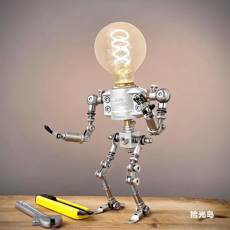 机器人装饰台灯男生礼物生日实用18岁创意手办办公室桌面摆件复古