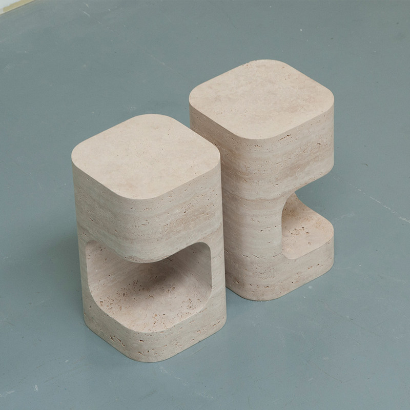 北欧样板房天然洞石边桌 创意边几设计师酒店别墅置物立柱展示台