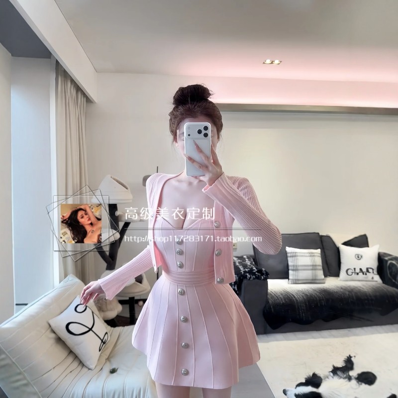 【嗲精小奶狐】韩系显瘦针织开衫包臀收腰抹胸套装纯欲千金连衣裙