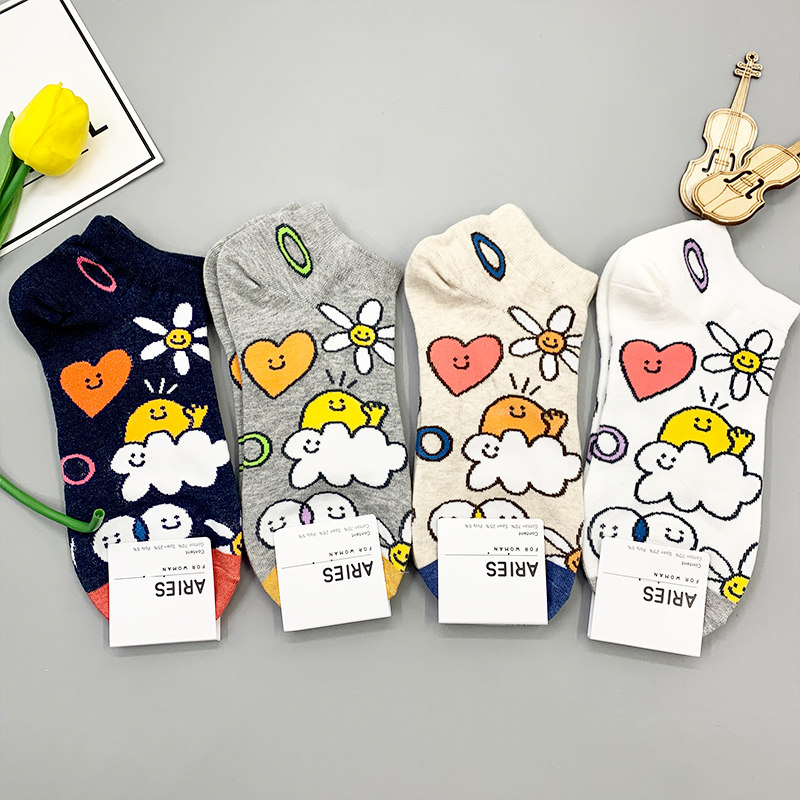 2023韩国东大门 春夏新款个性插画涂鸦女款短筒袜子卡通笑脸图案