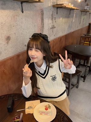 SINGSONG 英式贵族学院风撞色针织马甲女秋冬V领无袖外搭马夹上衣
