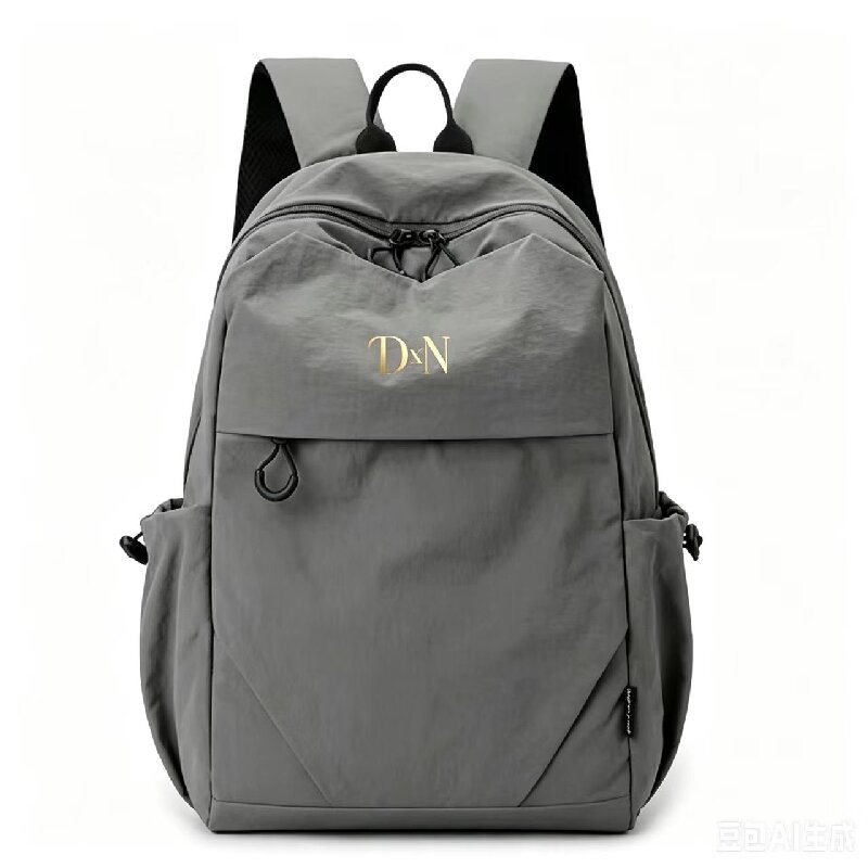 户外小型双肩包登山旅行小背包图片