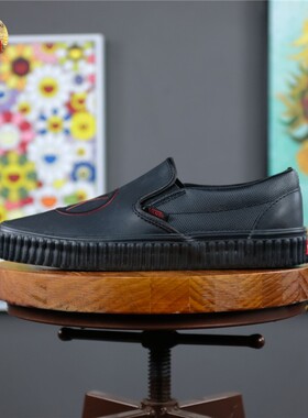 老万VANS Slip 黑色漫威联名一脚蹬休闲运动板鞋 VN0A38F7U7K
