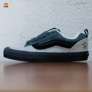 VANS亚洲艺术家联名款Knu Skool灰绿男女同款板鞋 VN000CS0Z0X