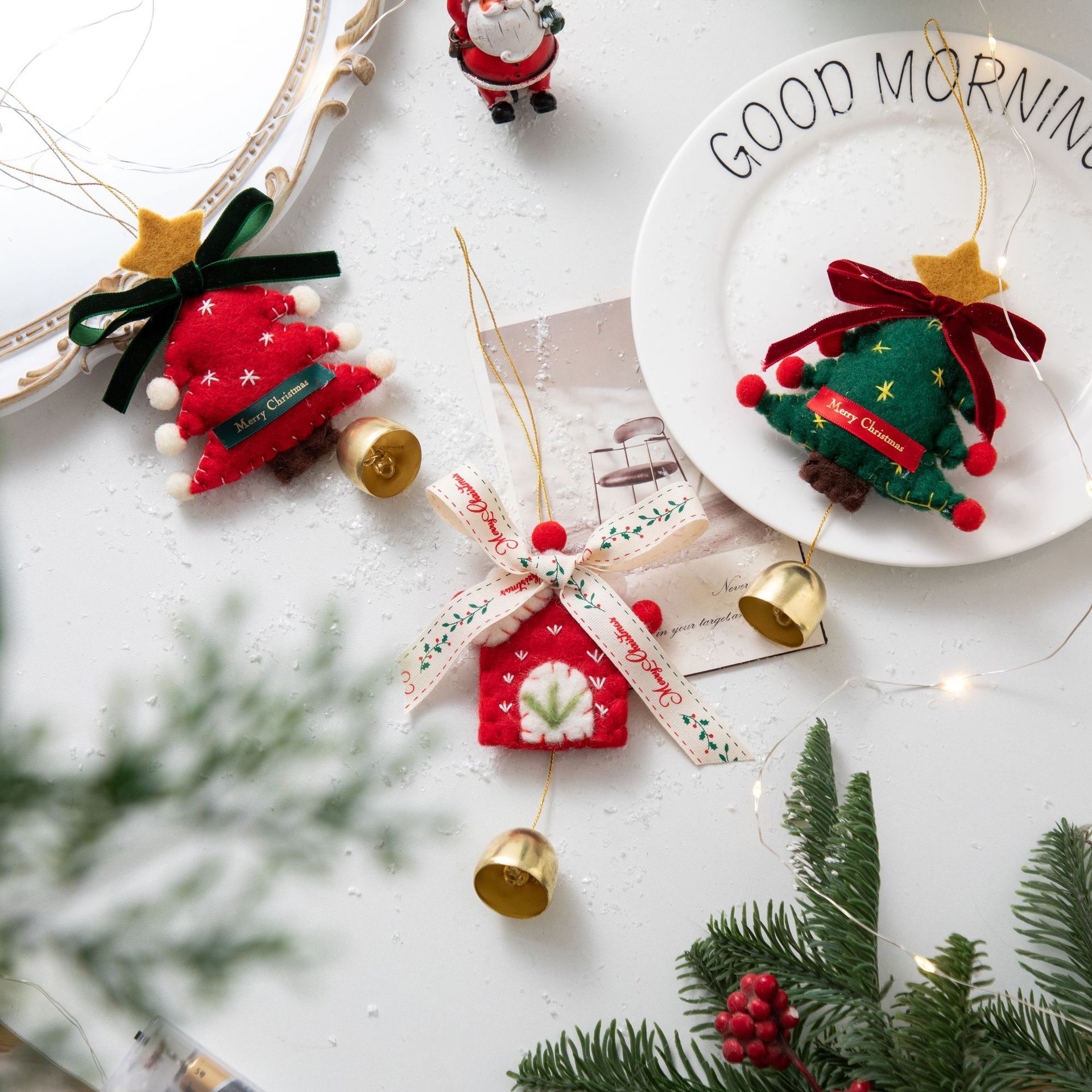 泥嚎请问可爱圣诞的挂件你有吗?