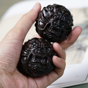 紫光檀祥龙手把件木雕健身球手球实木保健球送礼文玩手转球手握球