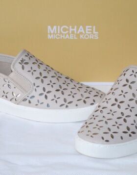 美国MICHAEL MICHAEL KORS MK真皮运动女式板鞋小白鞋 原盒现货