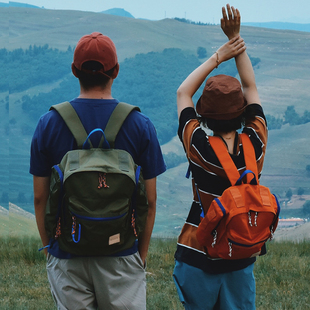 KOUGA小众设计情侣旅行双肩包 防水大容量短途登山包书包电脑包