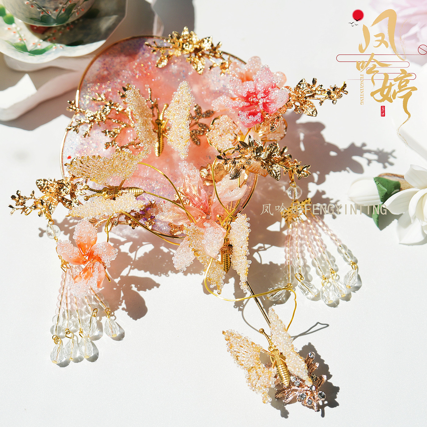 高颜值新中式风团扇手捧花扇子结婚晨袍摆拍出嫁纯手工扇高级成品,家居饰品,工艺扇/团扇/喜扇/折扇,淘宝优惠券,粉丝福利购,淘宝优惠卷