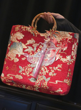 红色新娘结婚包包女新中式国风高级感刺绣手提包送妈妈礼物竹节包