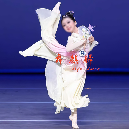 和风蝶语古典舞演出服飘逸扇子舞