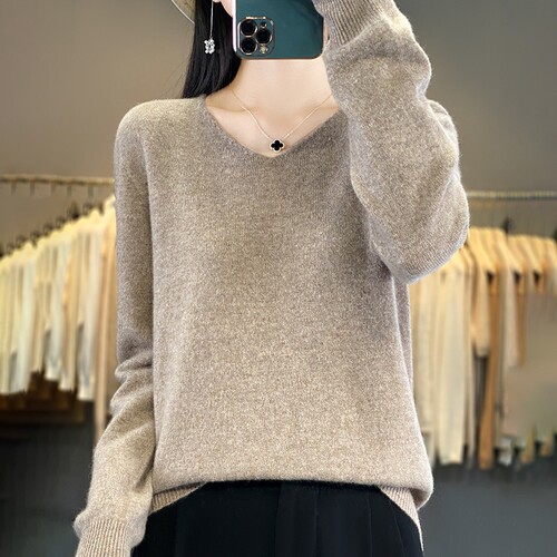 一线成衣100纯羊毛V领打底衫女2024新款秋冬内搭宽松显瘦针织毛衣