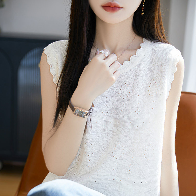冰丝针织背心女2025年夏外穿洋气时髦打底衫花边圆领无袖西装内搭