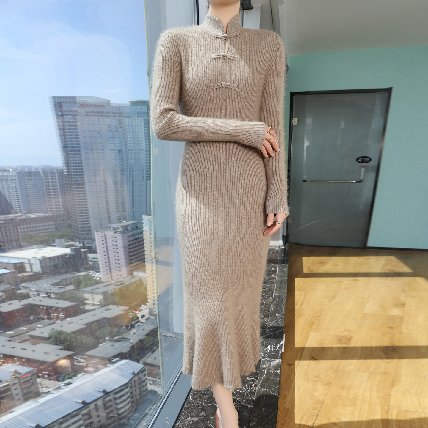 新中式国风貂绒连衣裙女2025秋冬新款包臀旗袍内搭打底毛衣长裙