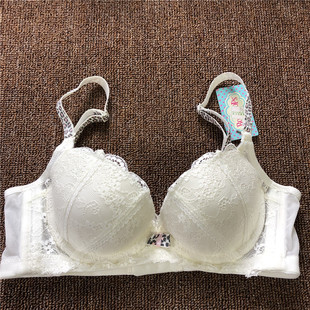 衣恋旗下body pops 象牙白精美蕾丝舒适时尚女士文胸BCBR889H21