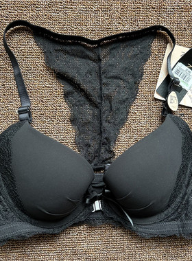 衣恋旗下EBLIN 黑色精美蕾丝美背上托聚拢性感女性文胸ECBR812051