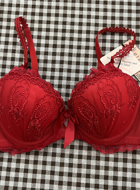 衣恋旗下EBLIN大红色S41本命年新婚系列女士精致老款文胸31V021