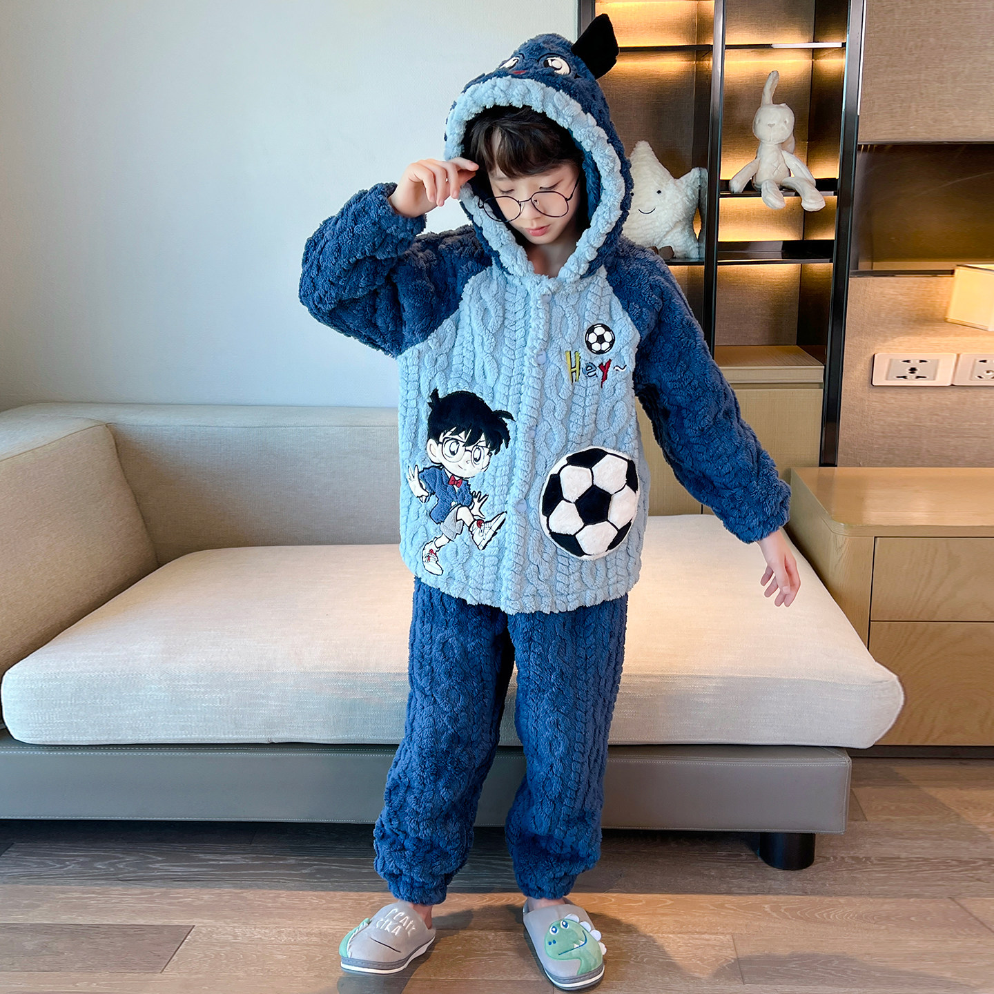 名侦探柯南法兰绒睡衣男大童冬季加厚珊瑚绒男孩青少年家居服套装