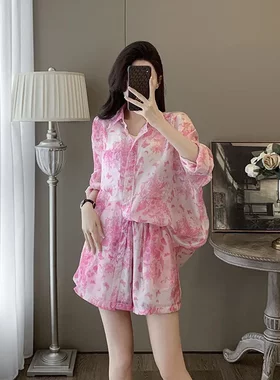 海边出游穿搭蓝色防晒衣套装女装2025新款夏季时尚衬衫短裤三件套
