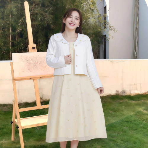 大码女清新减龄花朵翻领西装外套