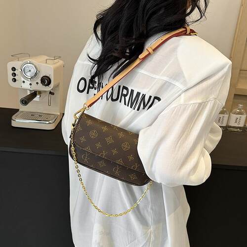 2025新款轻奢真皮单肩包