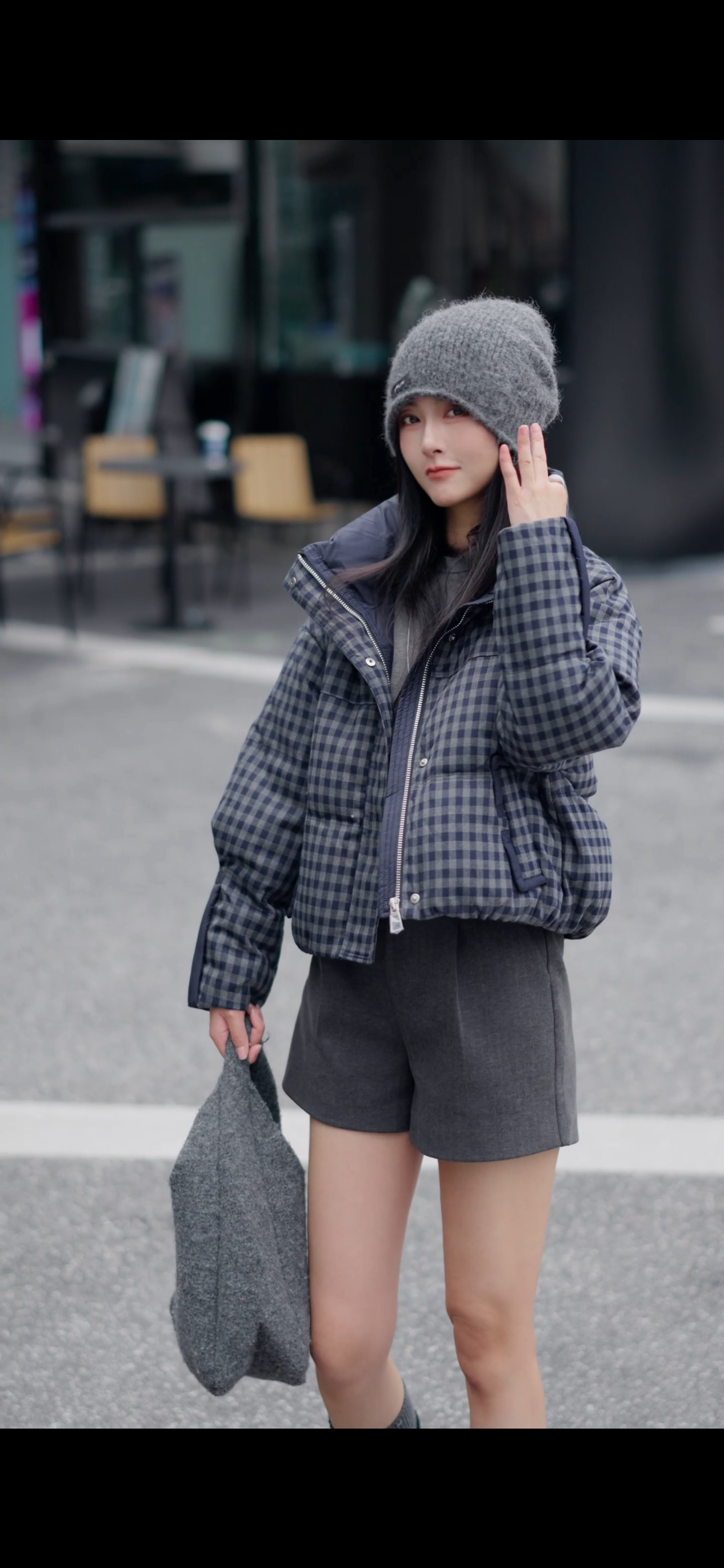 【连锁实体】艾睿思689021冬新2025时髦洋气90白鸭绒羽绒服外套潮