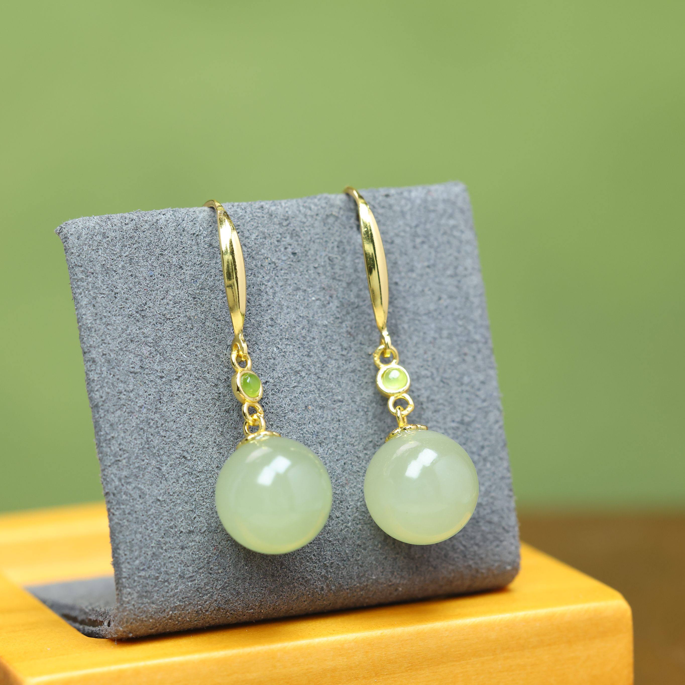 S925银镶嵌和田玉10厘珠耳坠,珠宝/钻石/翡翠,耳饰,淘宝优惠券,粉丝福利购,淘宝优惠卷