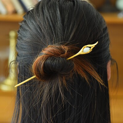 925银镶嵌和田玉玉兰花素银发簪