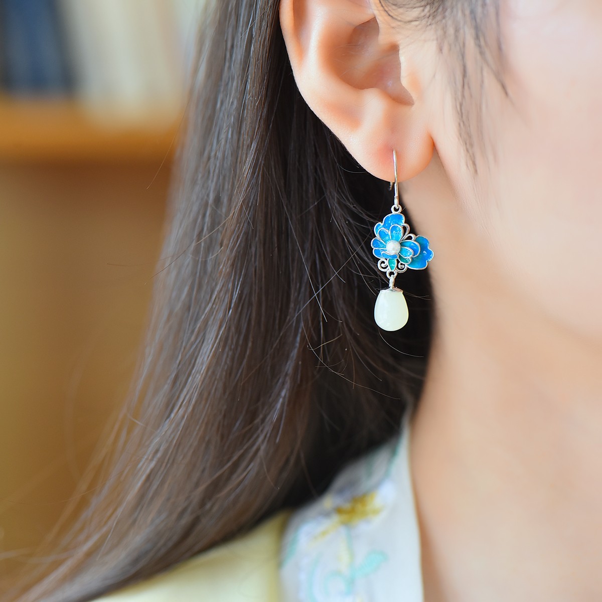 新款S925银镶嵌和田玉珐琅彩水滴耳坠耳坠饰品气质高级感耳环天然