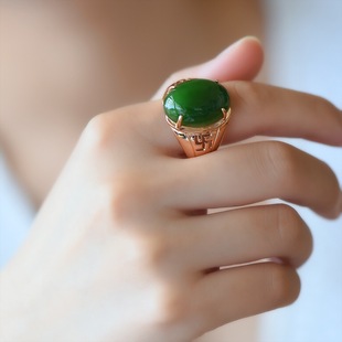 s925银镀玫瑰金镶嵌天然和田玉碧玉蛋面戒指宽戒面男女款手饰指环