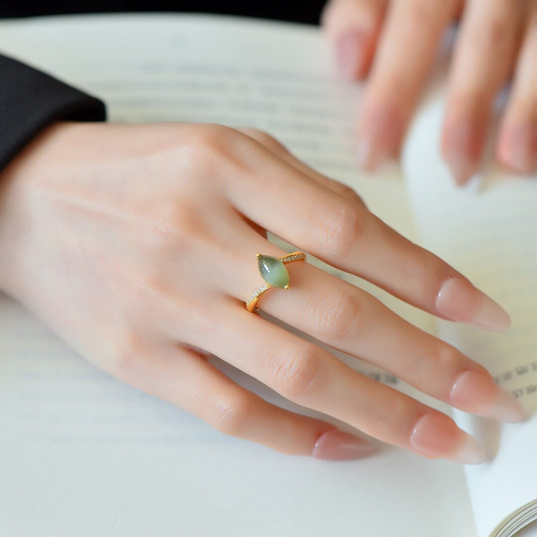 S925银和田玉碧玉猫眼戒指