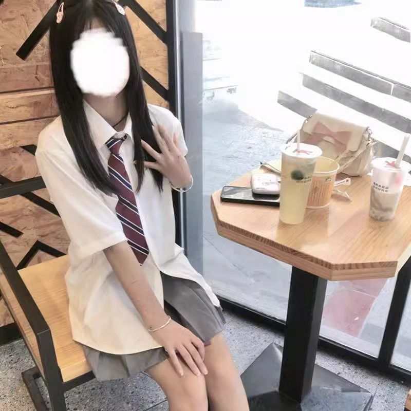 白色jk衬衫甜美可爱宽松单排扣