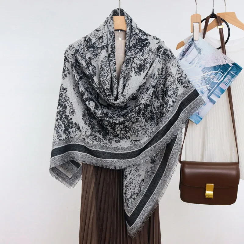 欧美风动物丛林提花工艺四边须丝毛大方巾百搭时尚围巾围脖披肩