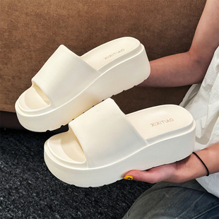 新款厚底高级感女韩系纯色夏季凉拖鞋增高海边户外穿简约个性拖鞋