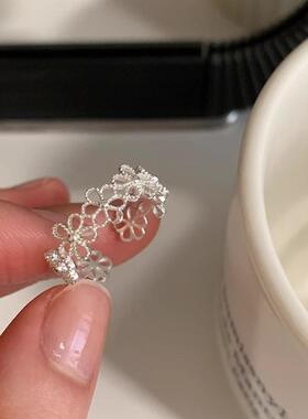 新款镂空花朵戒指镀银女式百搭时尚温柔气质小众食指戒