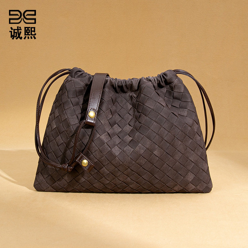 跨境爆款磨砂编织女包2026新款束口云朵包时尚小众单肩斜挎饺子包,箱包皮具/热销女包/男包,单肩包,淘宝优惠券,粉丝福利购,淘宝优惠卷