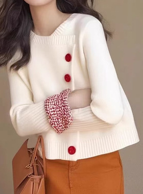 韩版2024冬季新年新款针织开衫上衣别致独特斜扣白色毛衣外套女