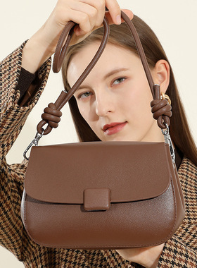 包包女2023春款森系小众轻奢单肩斜挎包气质爆款抖音同款复古软皮