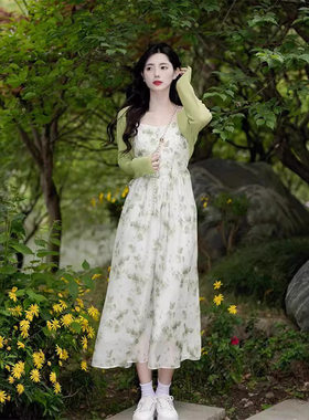 两件套绿色小清新夏季吊带连衣裙森系法式气质桔梗长裙子女套装潮
