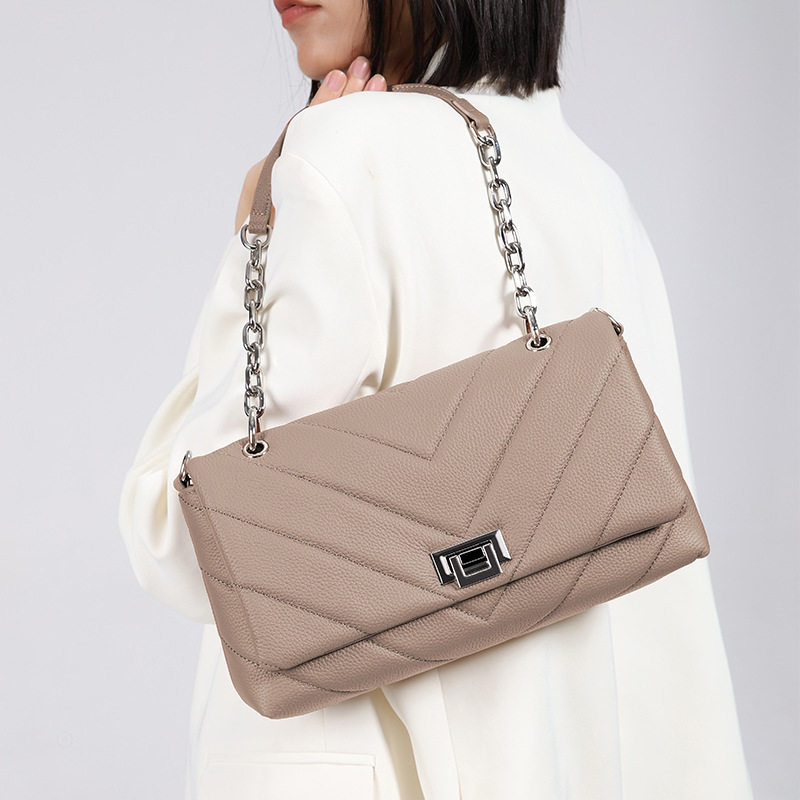 头层牛皮包包女新款真皮女包自然摔皮纹小香风链条包单肩包斜挎包,箱包皮具/热销女包/男包,单肩包,淘宝优惠券,粉丝福利购,淘宝优惠卷