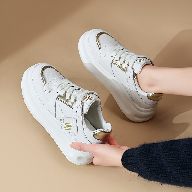 厚底小白鞋女2024春季新款时尚轻便女鞋百搭松糕休闲运动增高板鞋