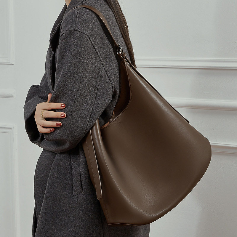 2025冬新款真皮大容量托特包包女休闲松弛感单肩包时尚通勤斜挎包,箱包皮具/热销女包/男包,单肩包,淘宝优惠券,粉丝福利购,淘宝优惠卷