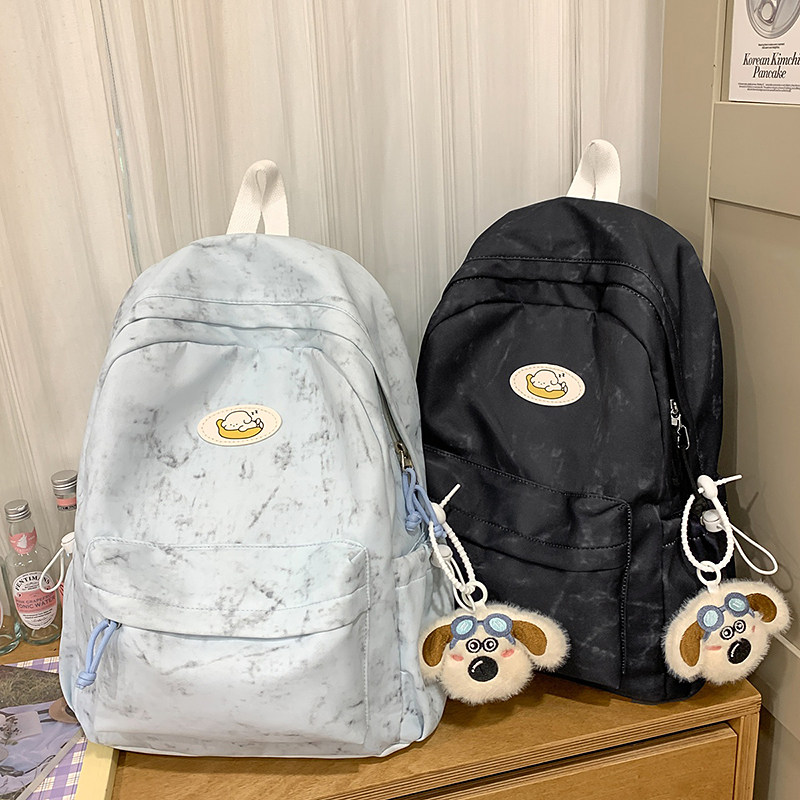 日系小清新初中女孩书包女大学生韩版百搭简约高颜值轻便双肩背包